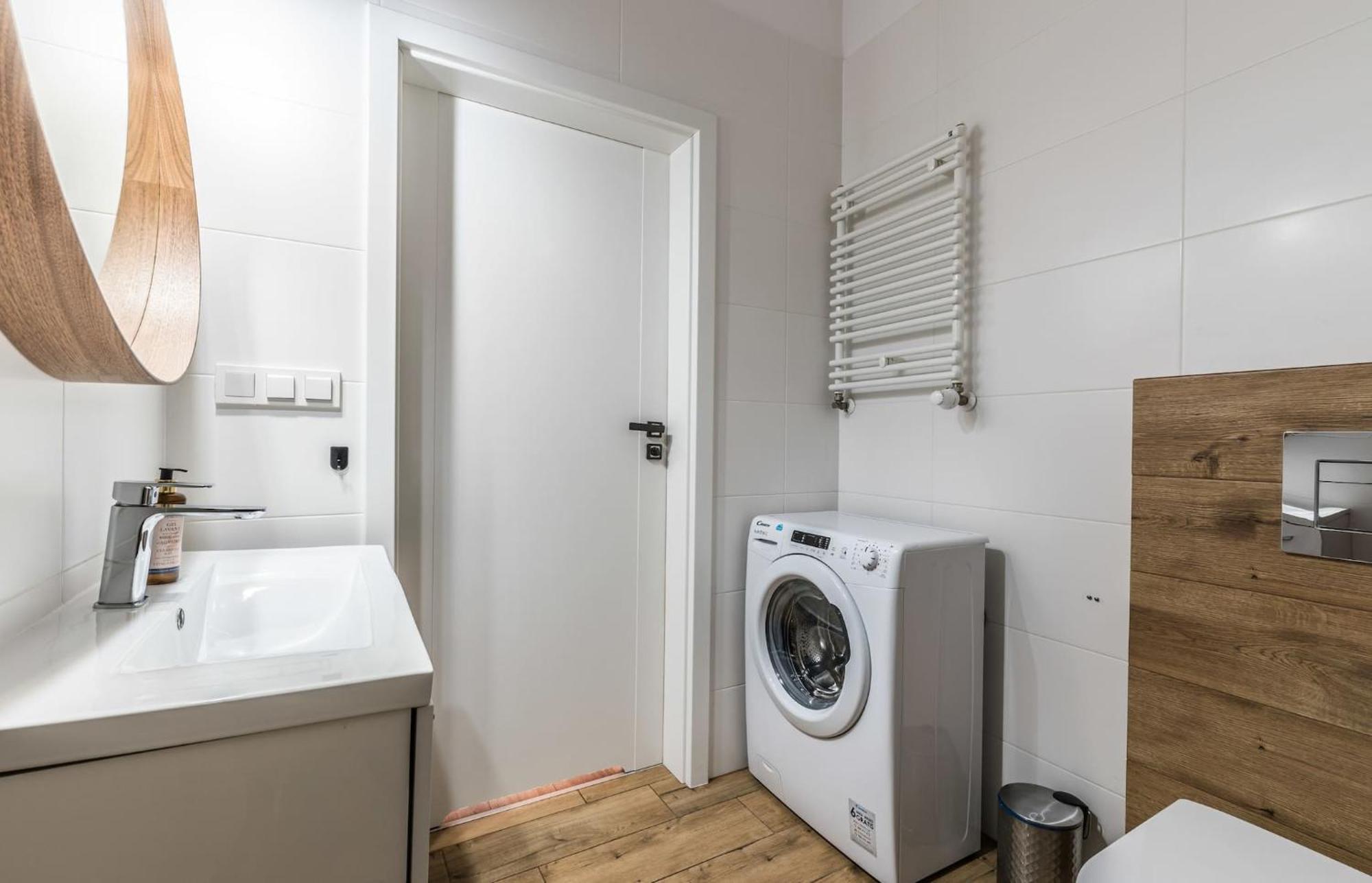 Rent Like Home - Walonska 15 Wroclaw Luaran gambar